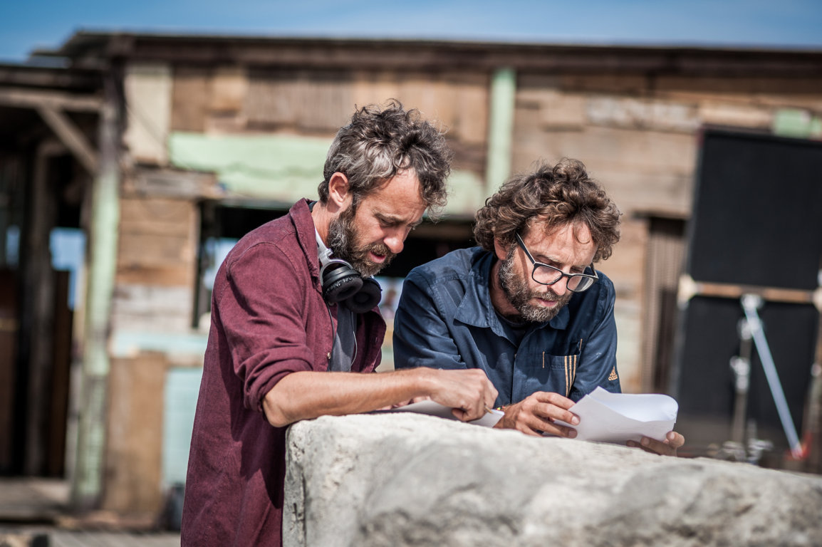 La guerra dei cafoni al cinema – Foto e recensione