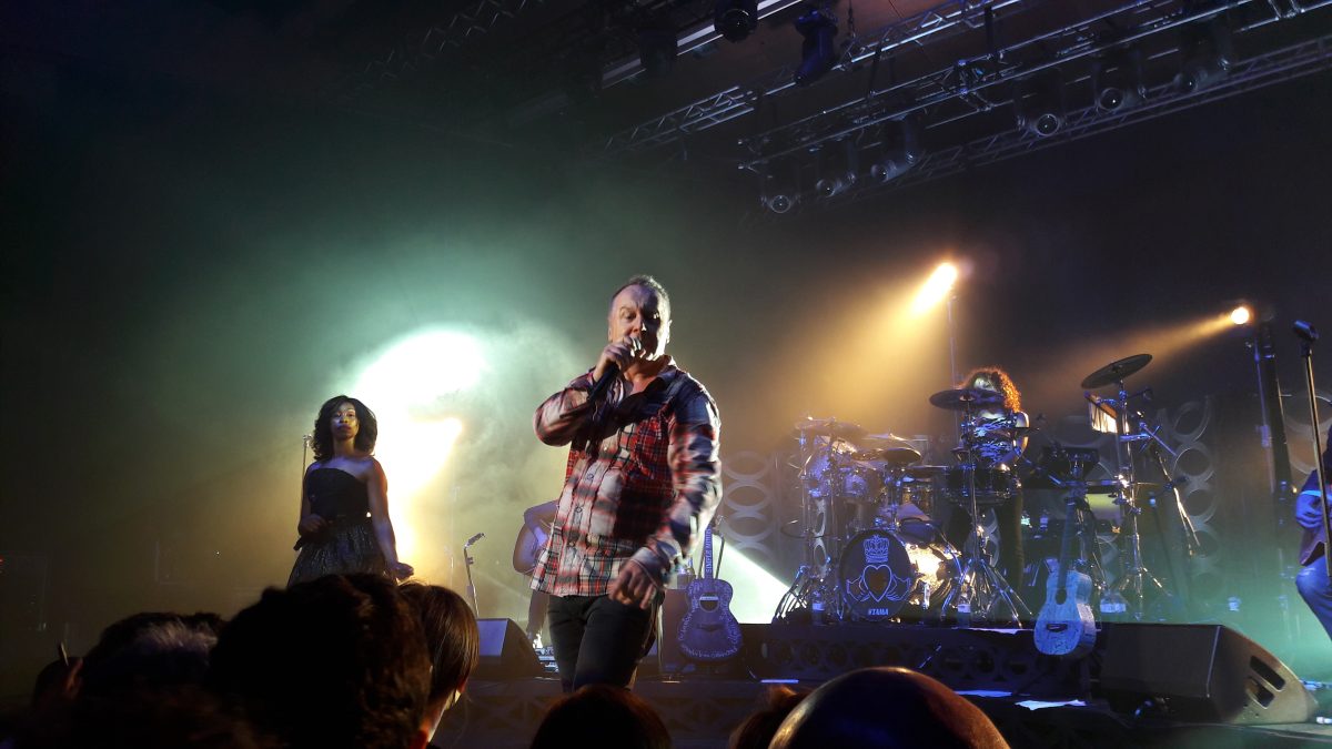 Galleria foto 'I Simple Minds “acustici” conquistano Roma – Recensione' - foto 4