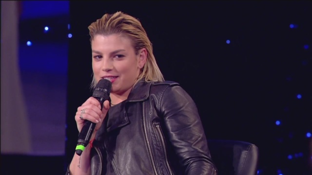 Amici 2017: Emma Marrone torna a fare la coach, Raz Degan quinto giudice Amici 2017: Emma Marrone torna a fare la coach, Raz Degan quinto giudice