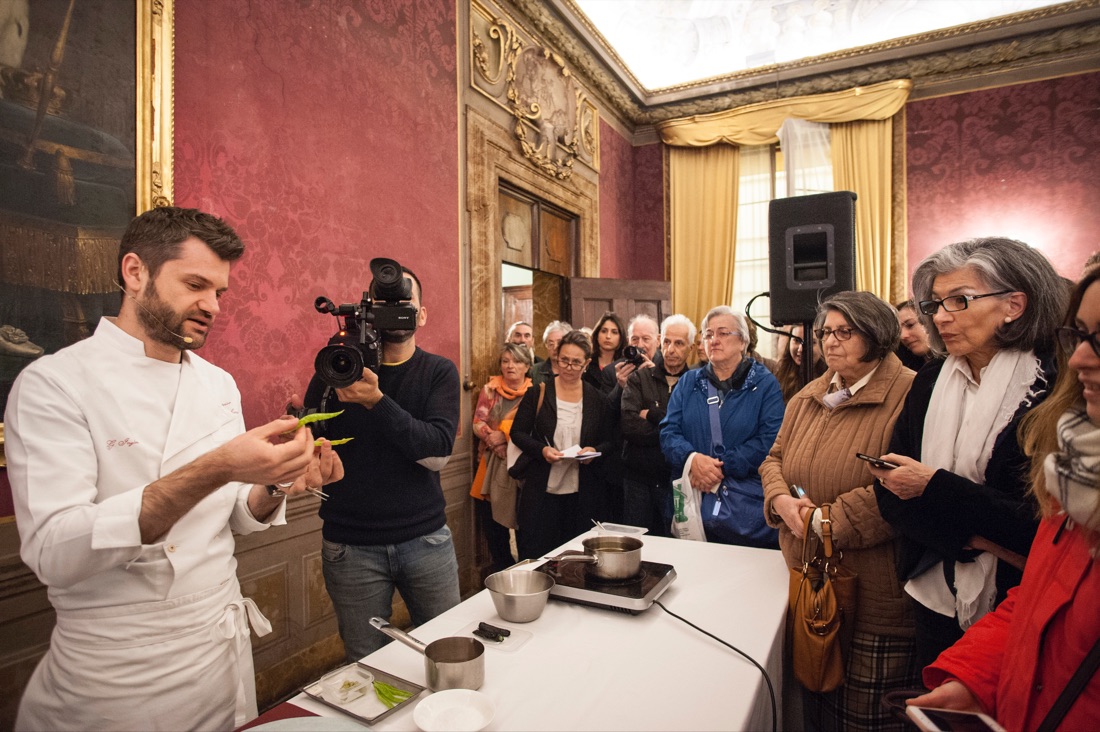 Lo chef Enrico Bartolini e la ventresca di tonno – FOTO e VIDEO Lo chef Enrico Bartolini e la ventresca di tonno – FOTO e VIDEO