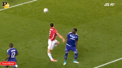 Ibrahimovic: grave infortunio al ginocchio | video