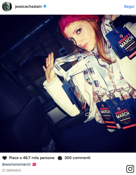 Galleria foto 'Anche Katy Perry taglia i capelli per protesta' - foto 6