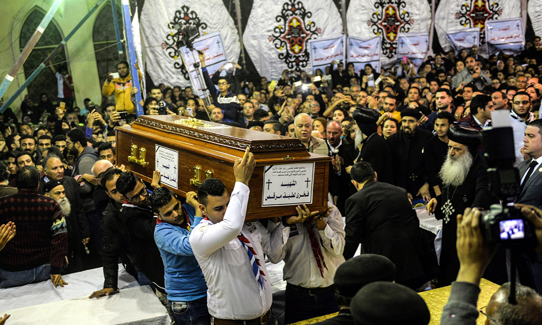 Galleria foto 'Attentati in Egitto: i funerali delle vittime a Tanta e Alessandria – Foto' - foto 8
