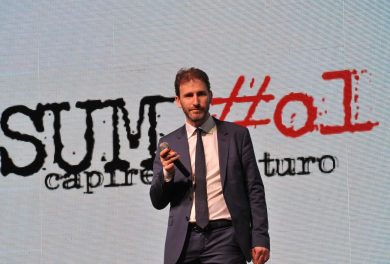 È Davide Casaleggio il leader del Governo a 5 stelle