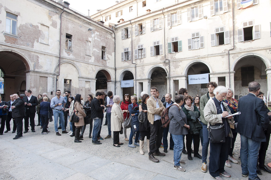 Vittorio Sgarbi e l’essenza di Torino: arte e architettura – FOTO – VIDEO Vittorio Sgarbi e l’essenza di Torino: arte e architettura – FOTO – VIDEO