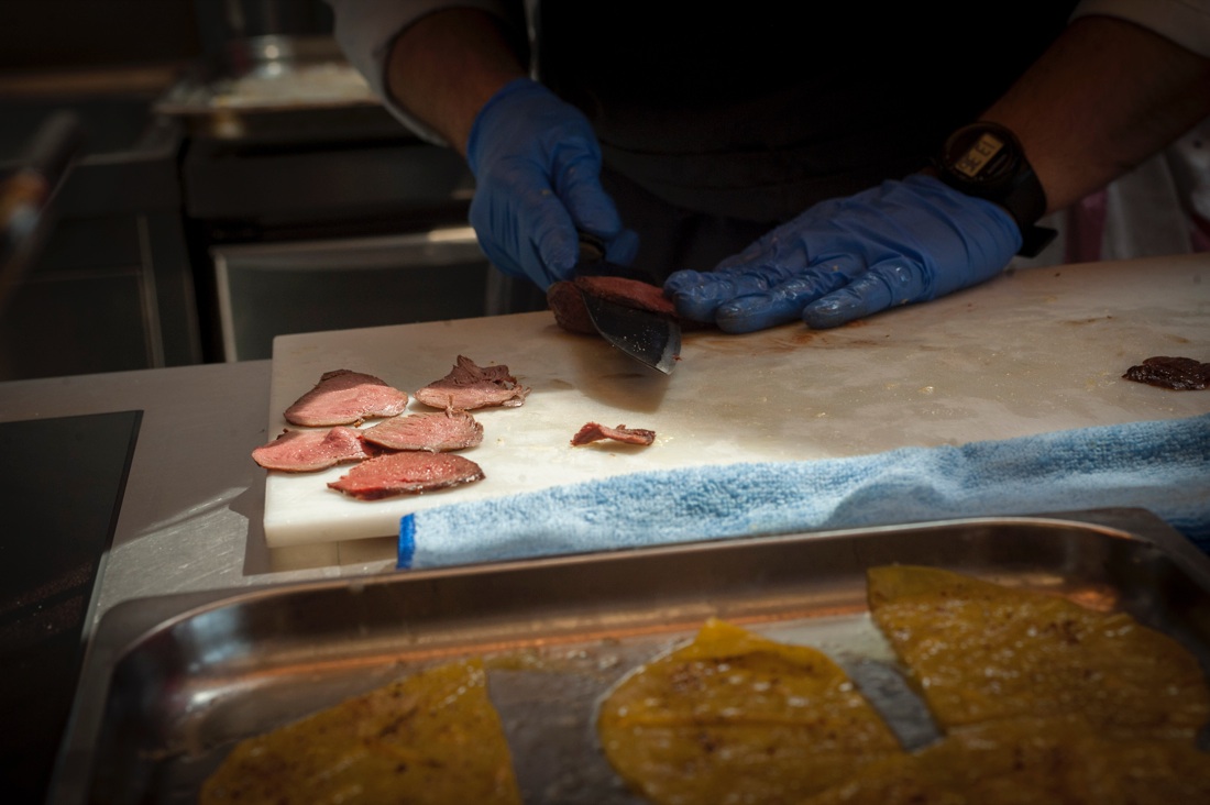 Lasagne al piccione: la ricetta di Andrea Berton – FOTO e VIDEO Lasagne al piccione: la ricetta di Andrea Berton – FOTO e VIDEO