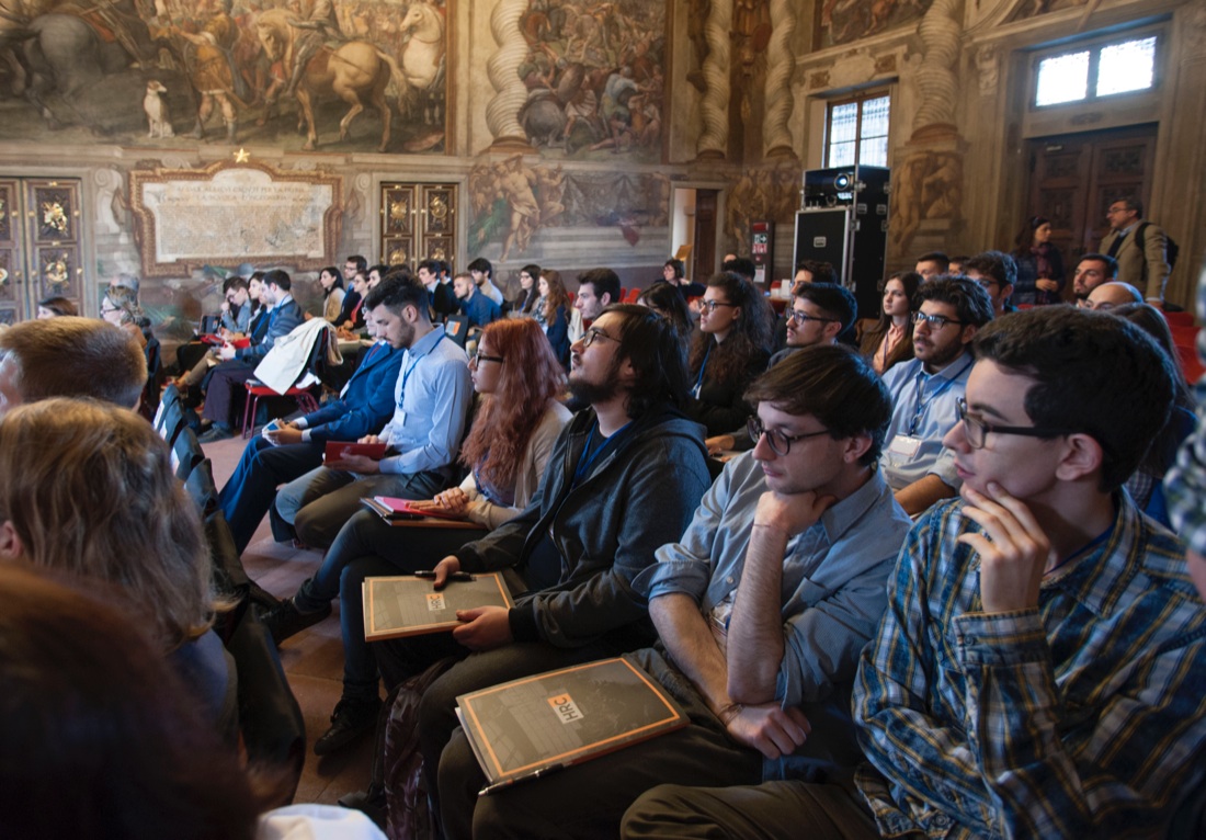 Lavoro: formazione continua e curriculum “su misura” Lavoro: formazione continua e curriculum “su misura”