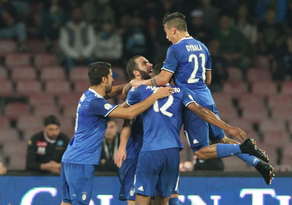 Galleria foto 'Napoli-Juventus 3-2, la vendetta di Higuain gela il San Paolo' - foto 12