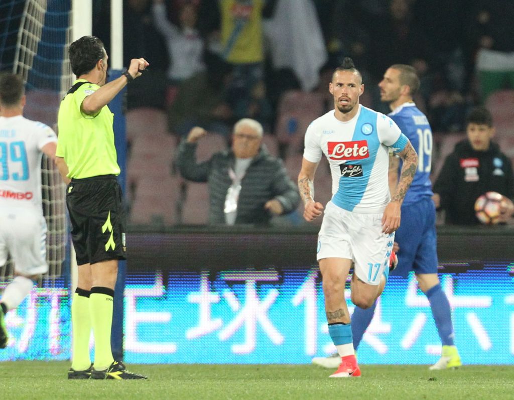 Galleria foto 'Napoli-Juventus 3-2, la vendetta di Higuain gela il San Paolo' - foto 15