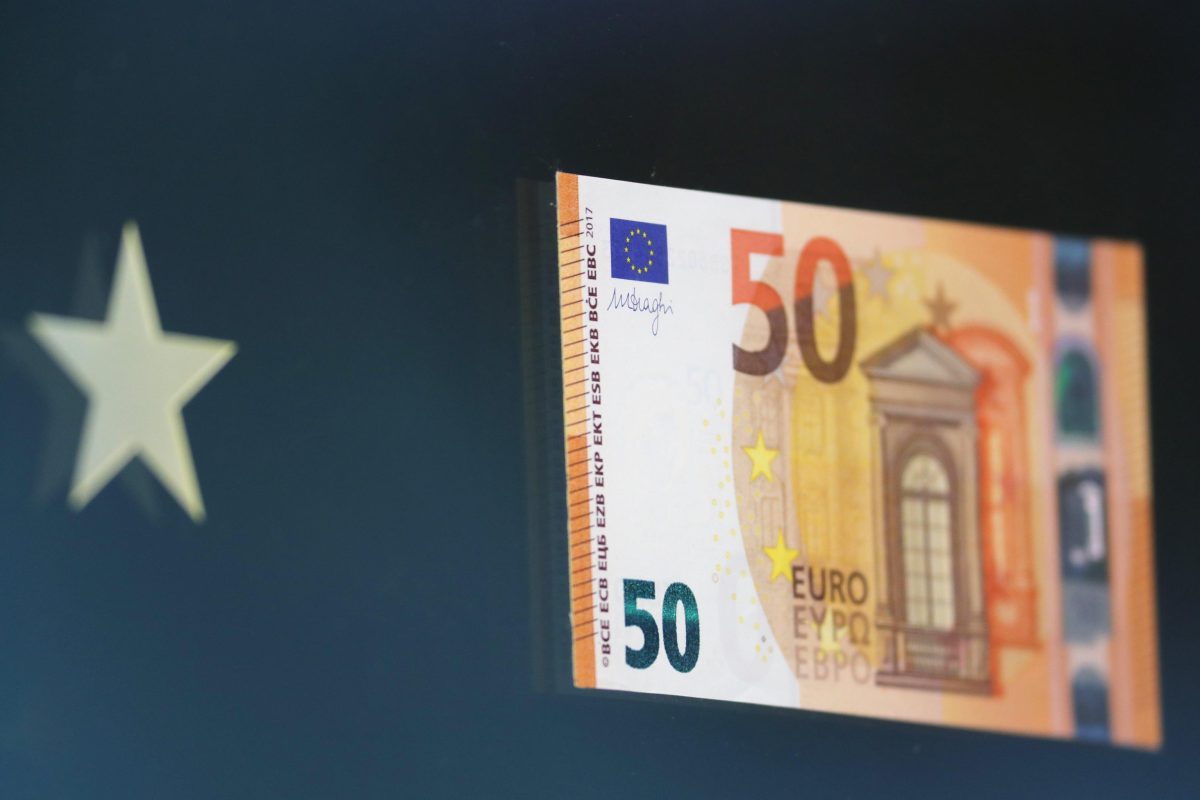 Galleria foto 'Nuova banconota da 50 euro: ecco cosa cambia' - foto 2