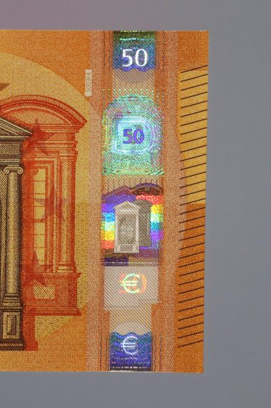 Nuova banconota da 50 euro: ecco cosa cambia