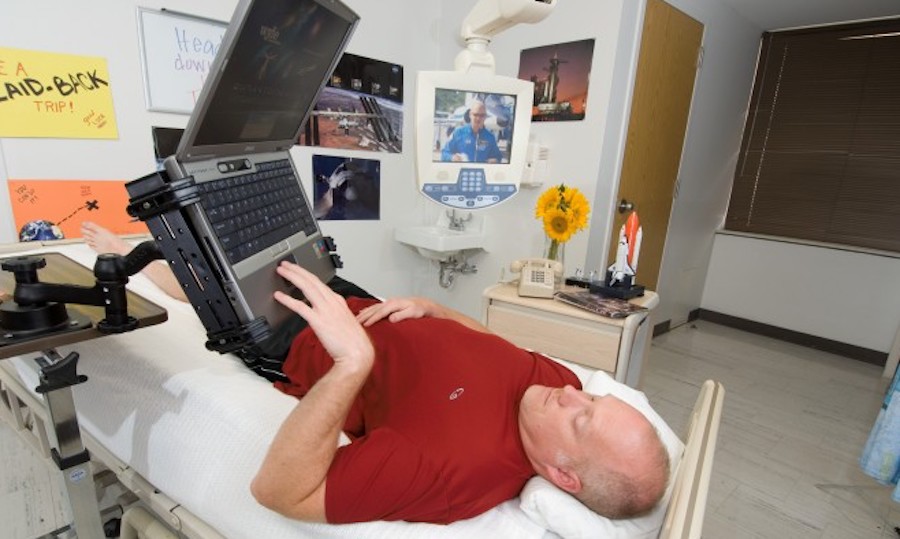 Pagati per stare a letto: 16 mila euro ai volontari di una ricerca spaziale Pagati per stare a letto: 16 mila euro ai volontari di una ricerca spaziale