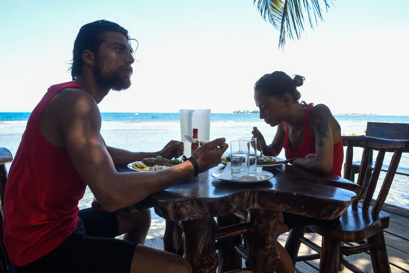 Isola dei Famosi 12: Base e Degan a rischio eliminazione, stasera la semifinale Isola dei Famosi 12: Base e Degan a rischio eliminazione, stasera la semifinale