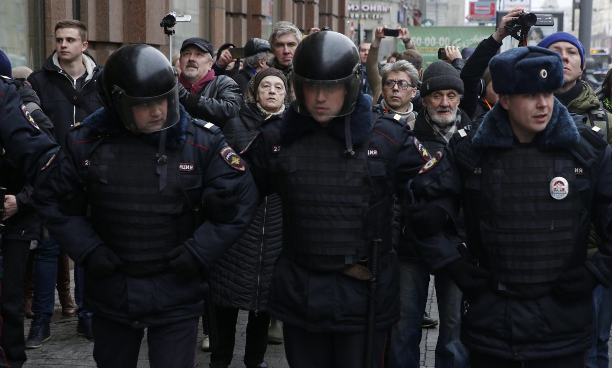 Galleria foto 'Russia: nuove proteste contro Putin, decine di arresti – FOTO' - foto 5