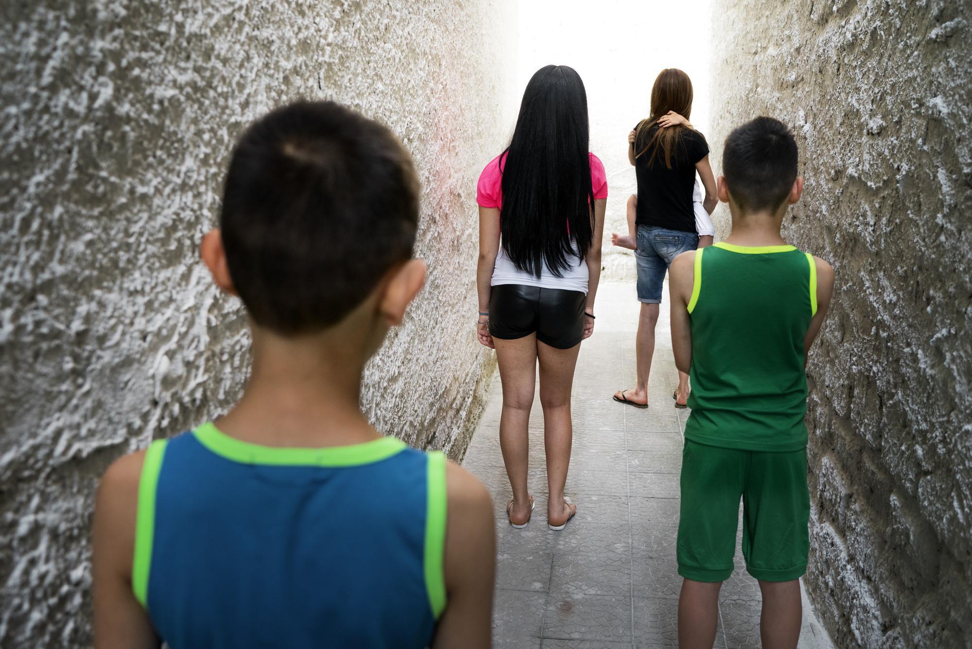 Il disagio adolescenziale e quelle “attrazioni” perverse sul web
