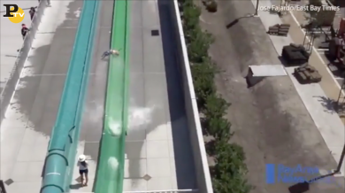 Incidente al Parco Acquatico: bambino sbalzato fuori dallo scivolo