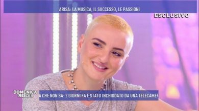 Arisa, il nuovo look della cantante fa impazzire i social