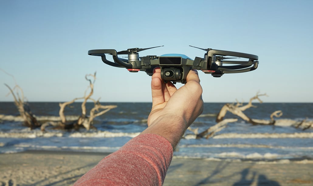 DJI Spark, il drone che si comanda (anche) a gesti