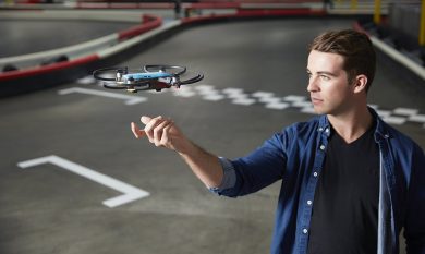 DJI Spark, il drone che si comanda (anche) a gesti