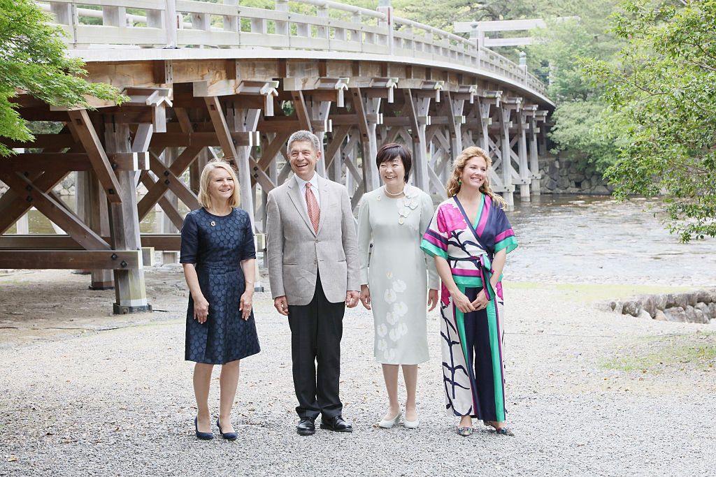 G7, Melania Trump e le First Lady a Taormina (e gli Obama in Toscana)
