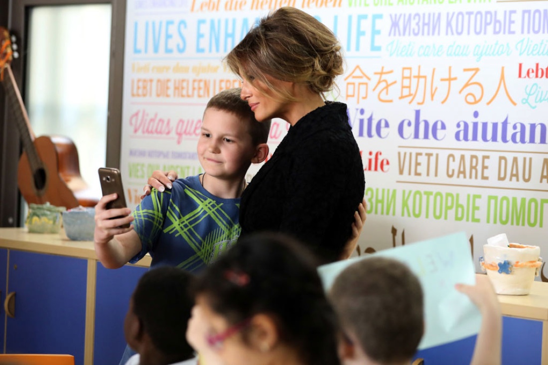 Melania e Ivanka Trump. In viaggio con il presidente – FOTO Melania e Ivanka Trump. In viaggio con il presidente – FOTO