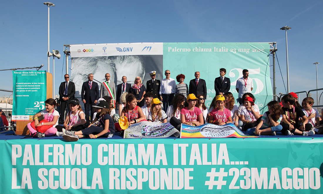 Il ricordo di Falcone e Borsellino, 25 anni dopo le stragi – Foto