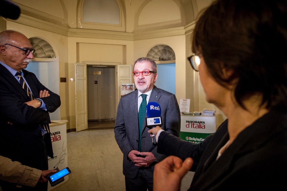 Maroni: “La mia Lombardia rock, modello per l’Europa” – FOTO e VIDEO