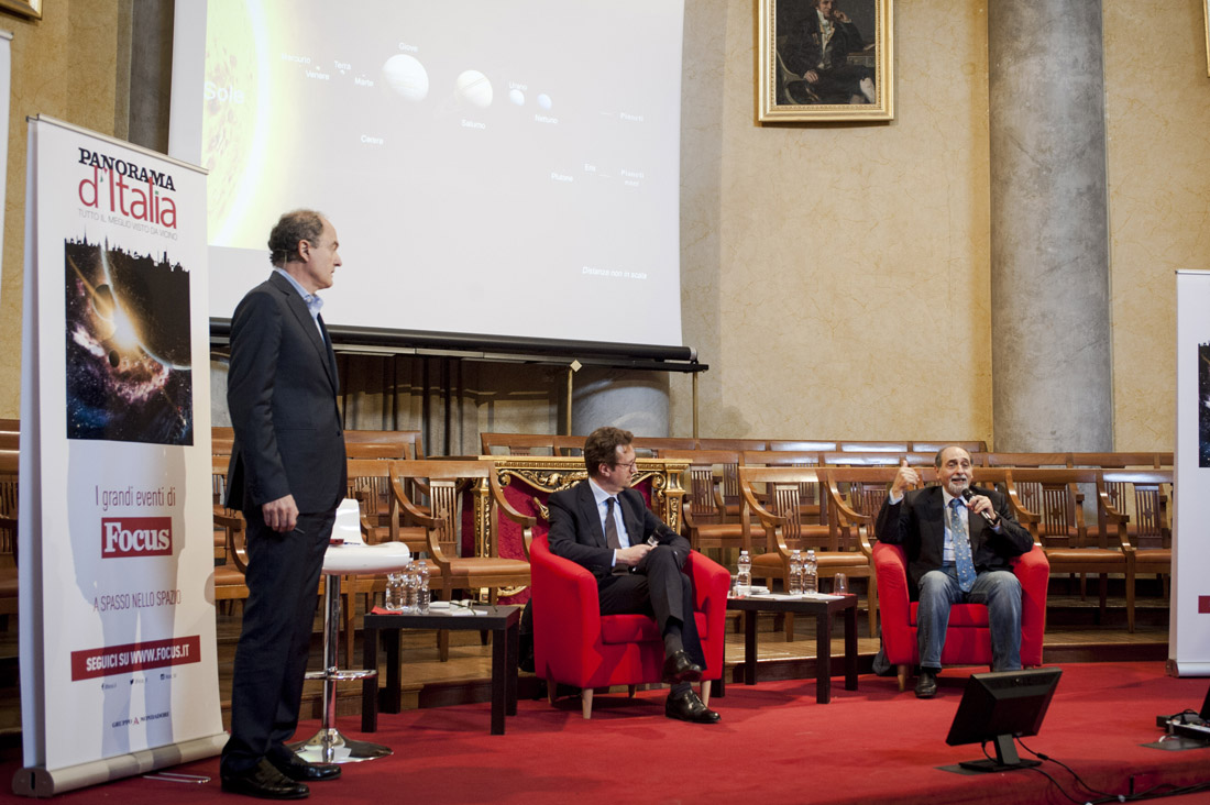 La Terra vista dallo spazio: meraviglia e distruzione – FOTO e VIDEO La Terra vista dallo spazio: meraviglia e distruzione – FOTO e VIDEO