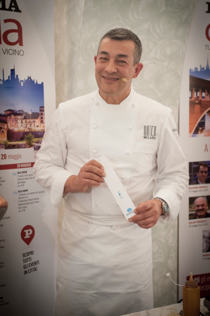 Lo chef Fabrizio Ferrari e il risotto con il luppolo selvatico – FOTO e VIDEO Lo chef Fabrizio Ferrari e il risotto con il luppolo selvatico – FOTO e VIDEO