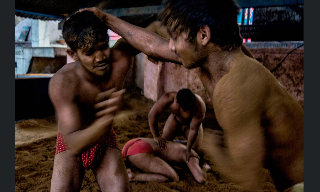 Unusual Visions, l’India insolita di Emiliano Pinnizzotto in mostra a Roma