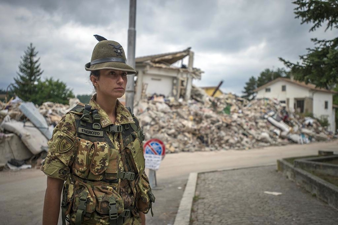 Renzi e l’affronto delle Magliette Gialle nelle zone terremotate