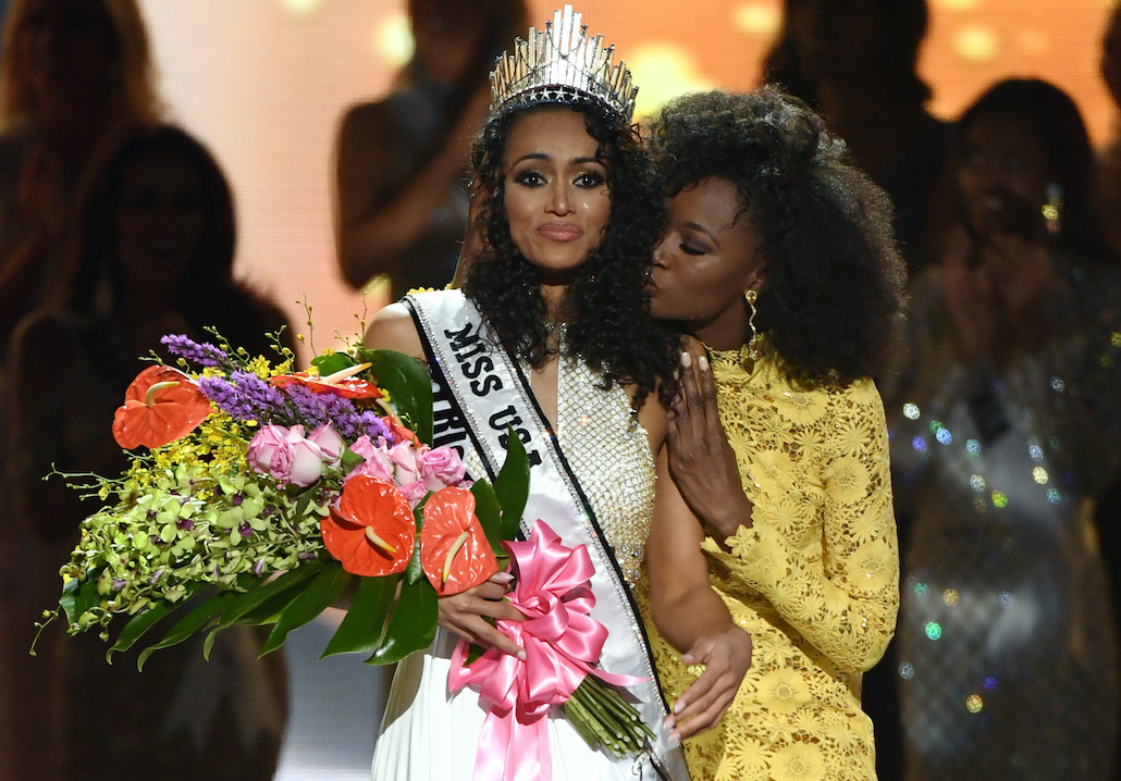 Kára McCullough, Miss Usa 2017 è nata a Napoli Kára McCullough, Miss Usa 2017 è nata a Napoli