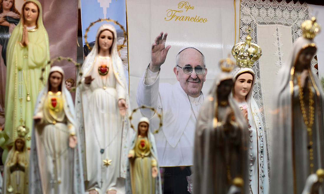 Cento anni fa l’apparizione della Madonna di Fatima: la storia del santuario Cento anni fa l’apparizione della Madonna di Fatima: la storia del santuario