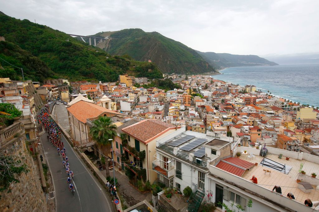 Giro d’Italia 2017, 6a tappa: vittoria per Dillier, Jungels resta rosa Giro d’Italia 2017, 6a tappa: vittoria per Dillier, Jungels resta rosa