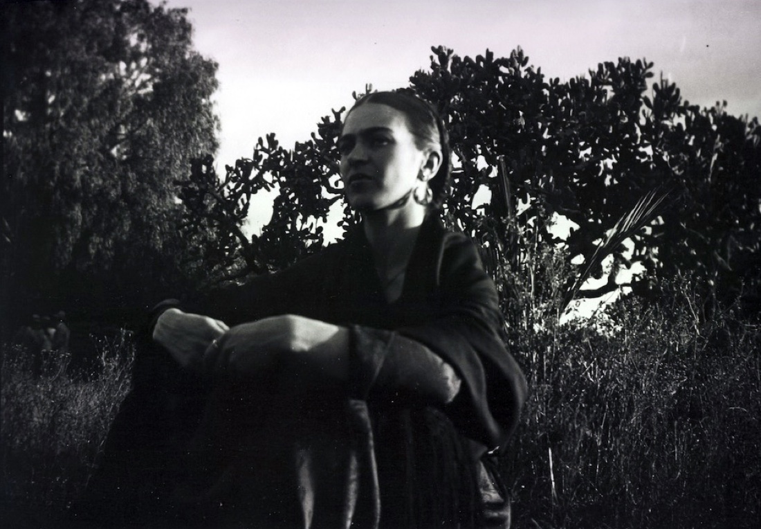 Frida Kahlo nelle foto di Lucienne Bloch Frida Kahlo nelle foto di Lucienne Bloch
