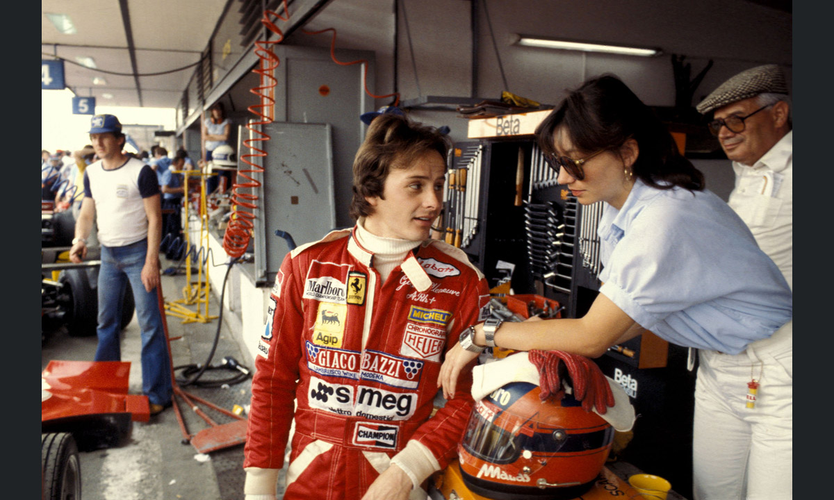 Gilles Villeneuve, 35 anni fa l’addio: foto in mostra a Milano Gilles Villeneuve, 35 anni fa l’addio: foto in mostra a Milano