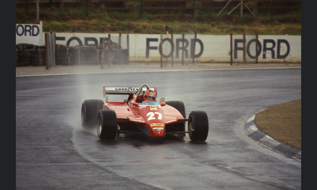 Gilles Villeneuve, 35 anni fa l’addio: foto in mostra a Milano Gilles Villeneuve, 35 anni fa l’addio: foto in mostra a Milano