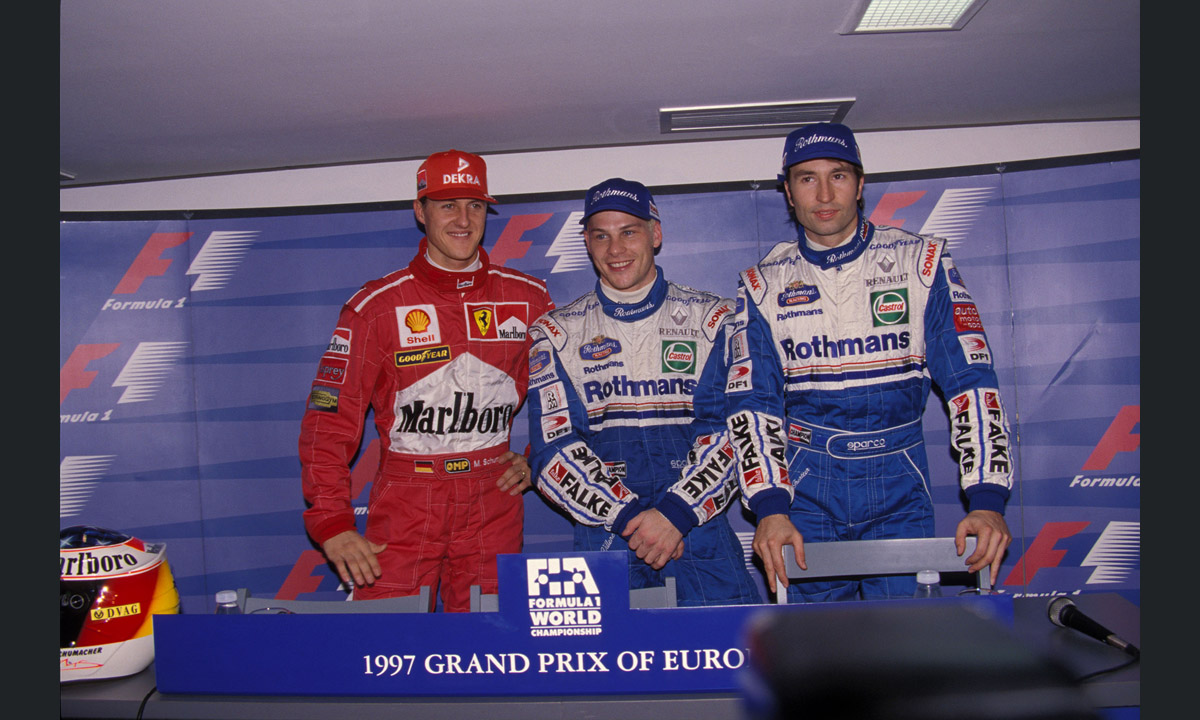 Gilles Villeneuve, 35 anni fa l’addio: foto in mostra a Milano Gilles Villeneuve, 35 anni fa l’addio: foto in mostra a Milano