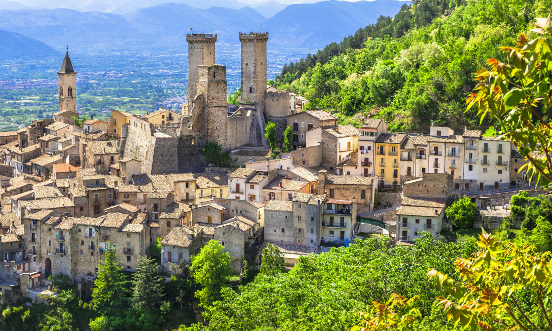 Perché i borghi storici vanno valorizzati e promossi Perché i borghi storici vanno valorizzati e promossi