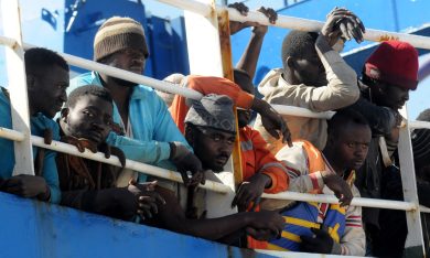 Ong e migranti: le accuse del procuratore Zuccaro e le smentite