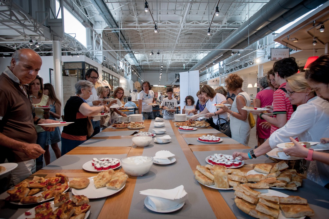 Linguine con estratto di peperoni, la ricetta stellata della chef Cicorella Linguine con estratto di peperoni, la ricetta stellata della chef Cicorella