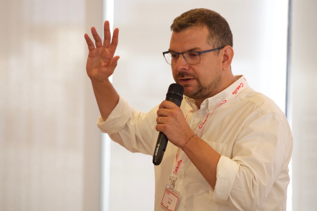 Lavoro: inglese e tirocini alla base del curriculum – FOTO e VIDEO Lavoro: inglese e tirocini alla base del curriculum – FOTO e VIDEO