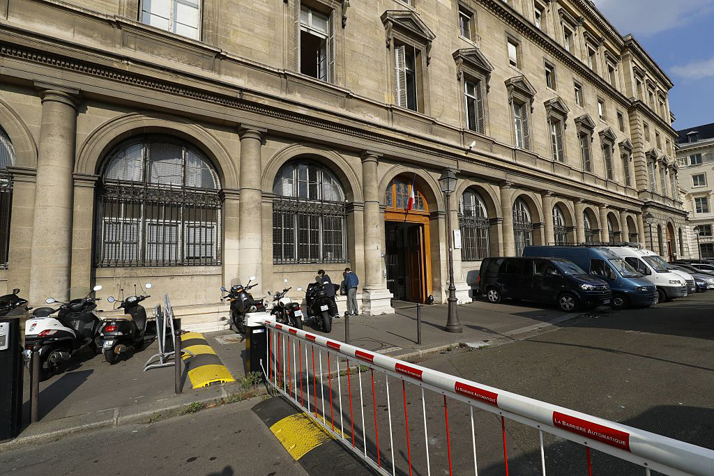 Parigi: traslocano gli uffici del commissario Maigret