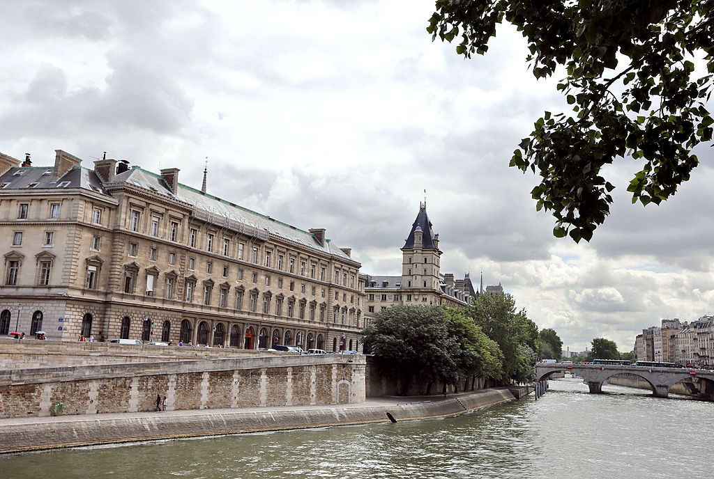 Parigi: traslocano gli uffici del commissario Maigret