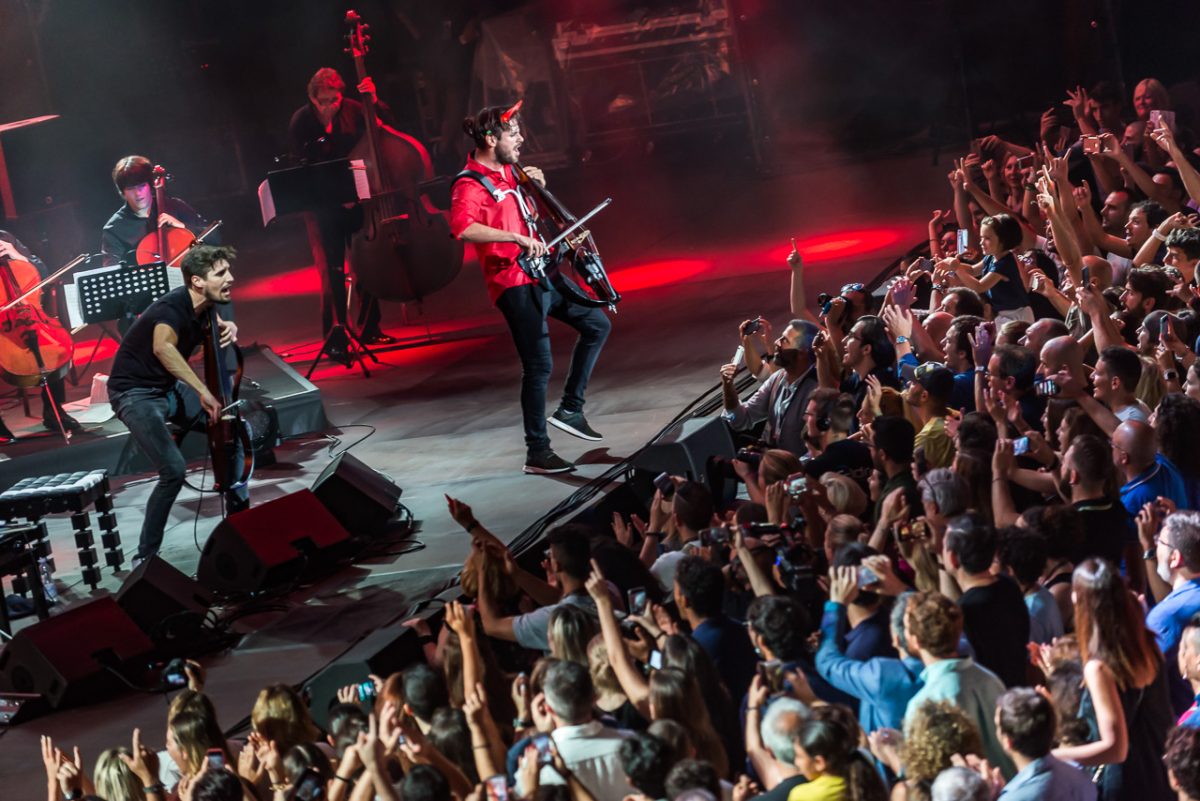 Galleria foto 'I 2Cellos conquistano Roma con l’orchestra – Recensione e scaletta' - foto 3