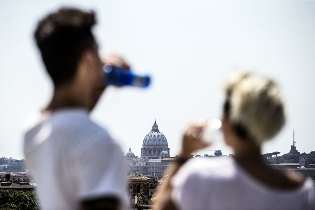 Meteo: le estati più calde. Afa killer per il 2017 Meteo: le estati più calde. Afa killer per il 2017