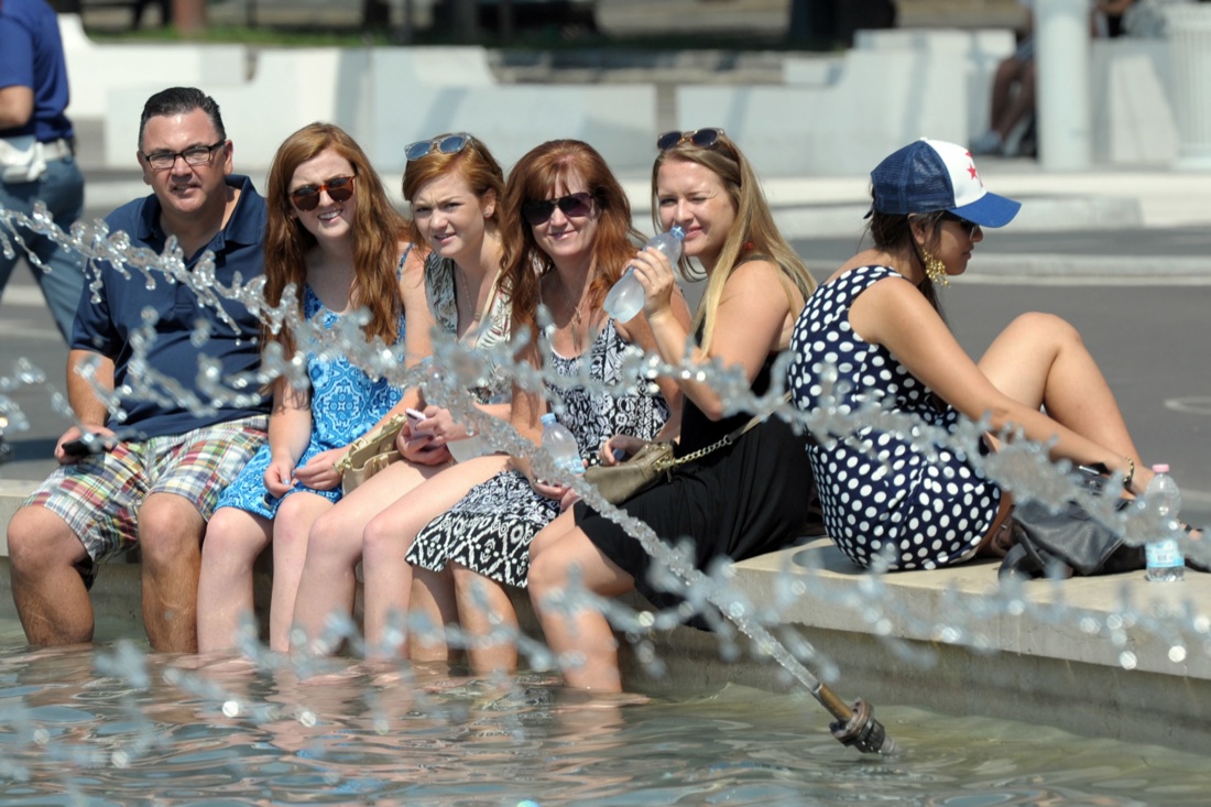 Meteo: le estati più calde. Afa killer per il 2017 Meteo: le estati più calde. Afa killer per il 2017