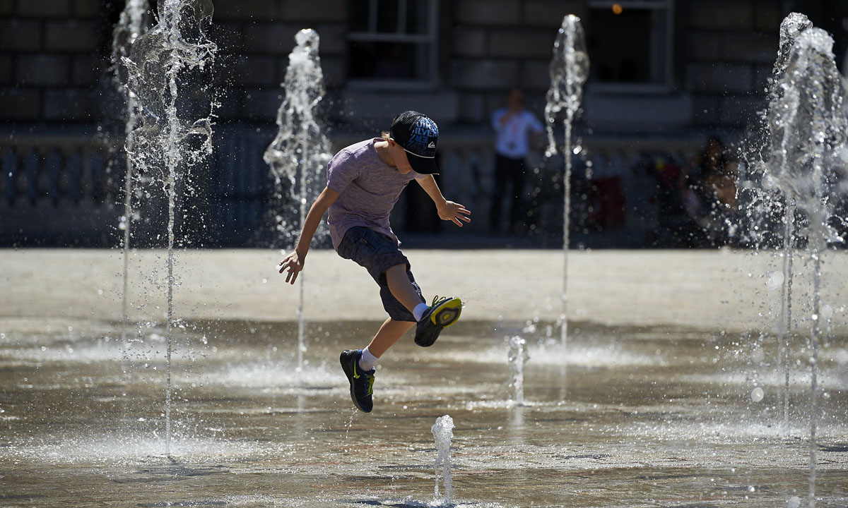 Meteo: le estati più calde. Afa killer per il 2017 Meteo: le estati più calde. Afa killer per il 2017