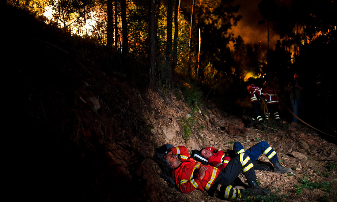 Portogallo, incendio nei boschi di Pedrogao Grande: una tragedia mai vista – Foto e video