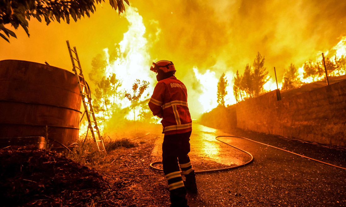 Portogallo, incendio nei boschi di Pedrogao Grande: una tragedia mai vista – Foto e video